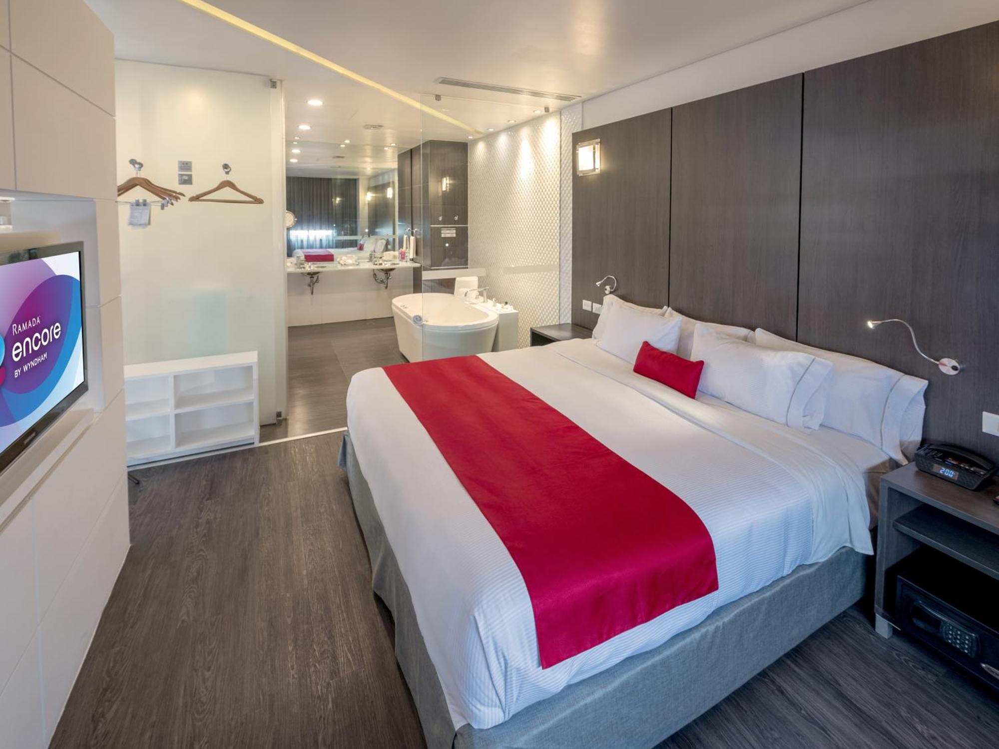Ramada Encore By Wyndham Пуэбла Экстерьер фото