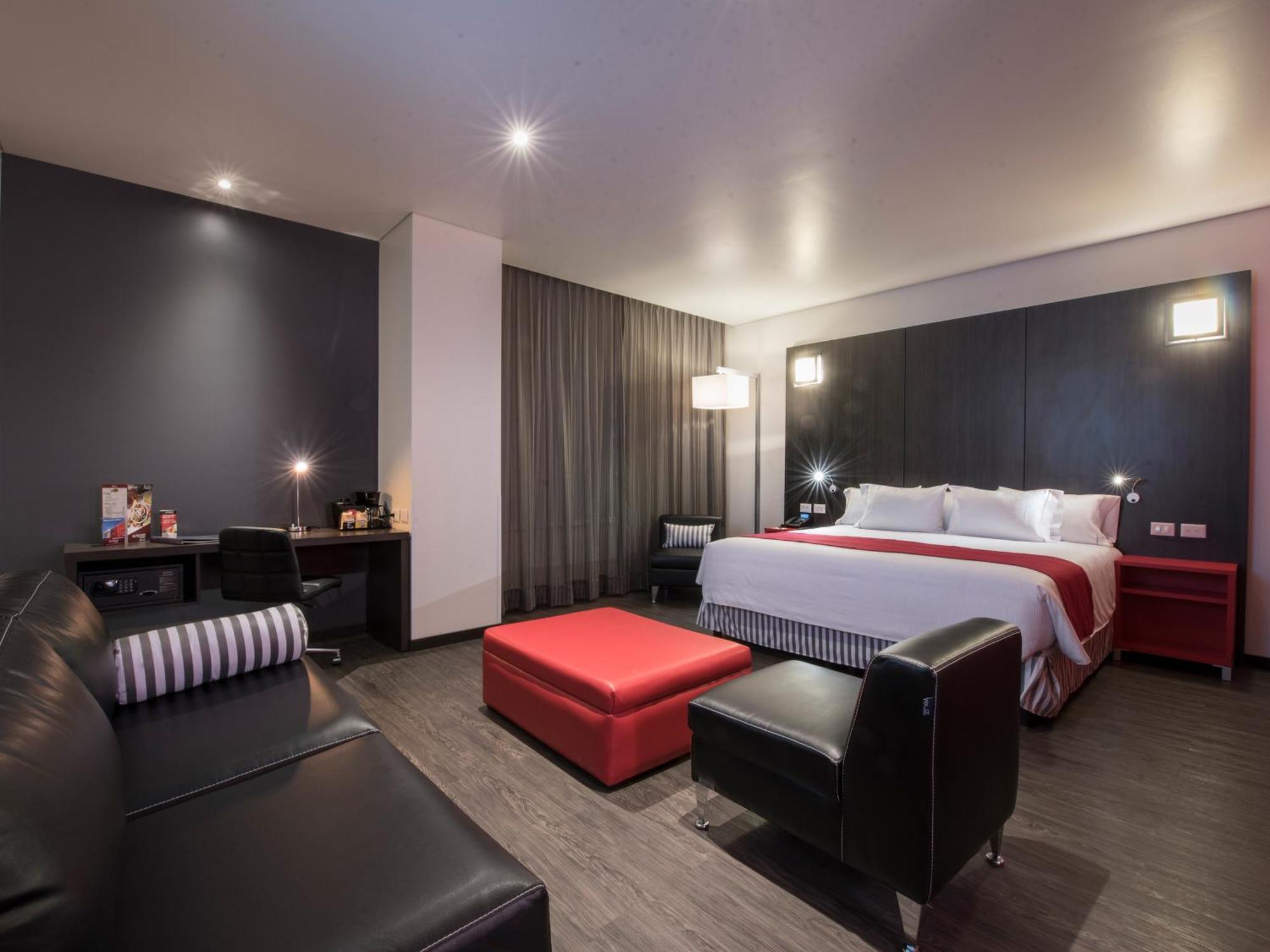 Ramada Encore By Wyndham Пуэбла Экстерьер фото
