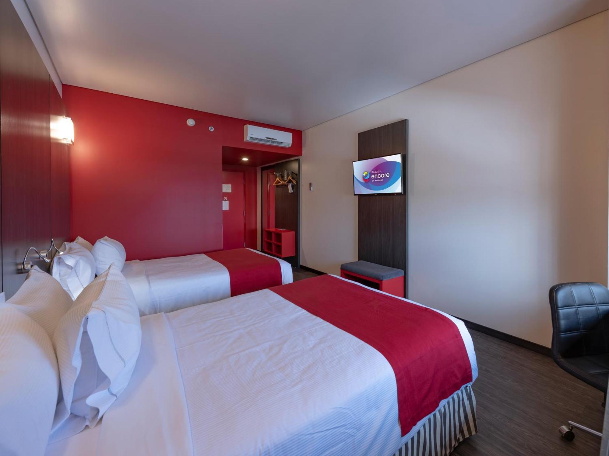 Ramada Encore By Wyndham Пуэбла Экстерьер фото